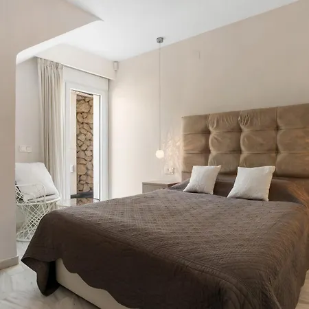 Vista Royale Ref #100 Villa Marbella