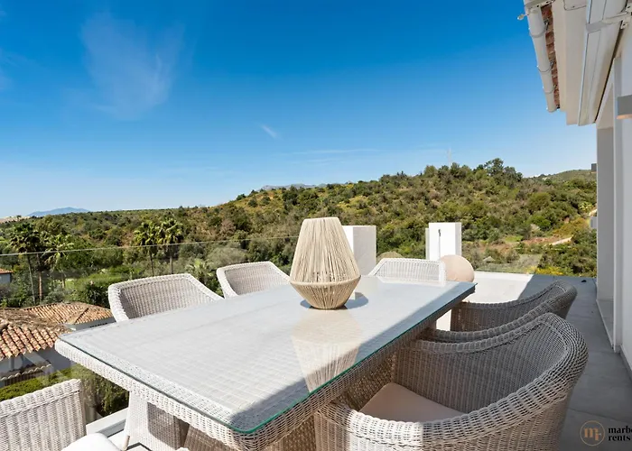 Villa Vista Royale Ref #100