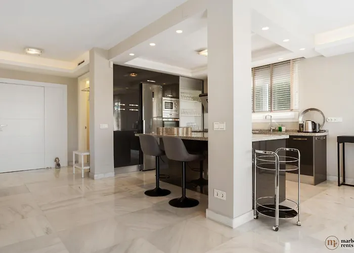 Villa Vista Royale Ref #100 Marbella