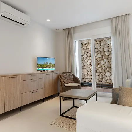 Vista Royale Ref #100