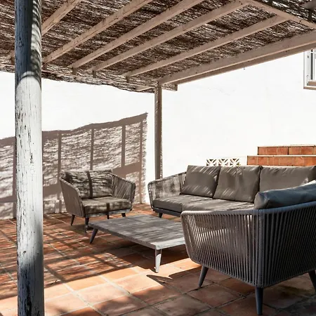 Vista Royale Ref #100 *